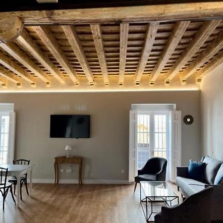 Ti1 Estiloso Loft 120M De La Catedral Tomas De Ibarra Street Siviglia Esterno foto