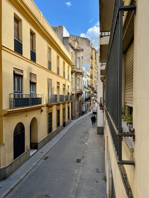 Ti1 Estiloso Loft 120M De La Catedral Tomas De Ibarra Street Siviglia Esterno foto